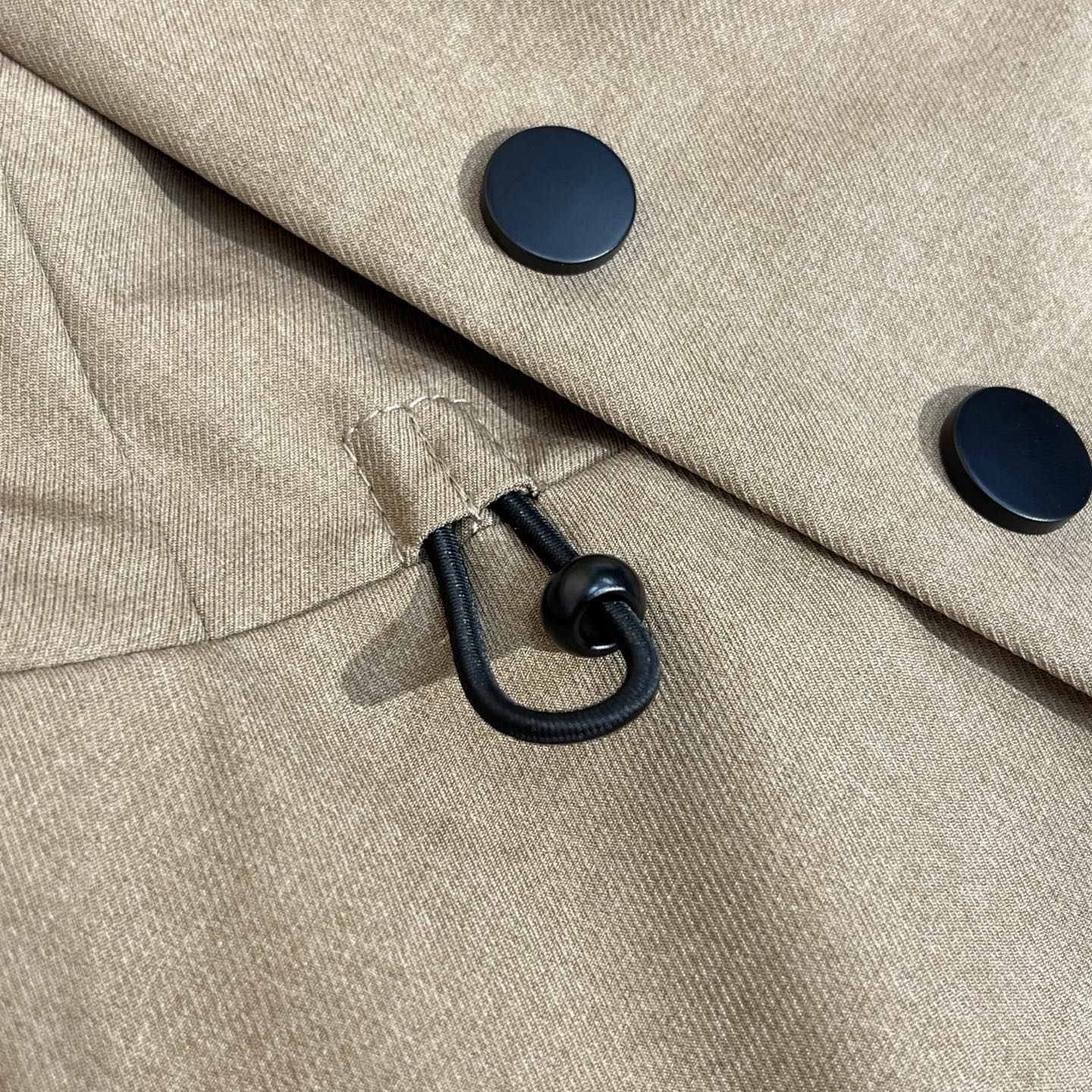 棉服 卡其色细节