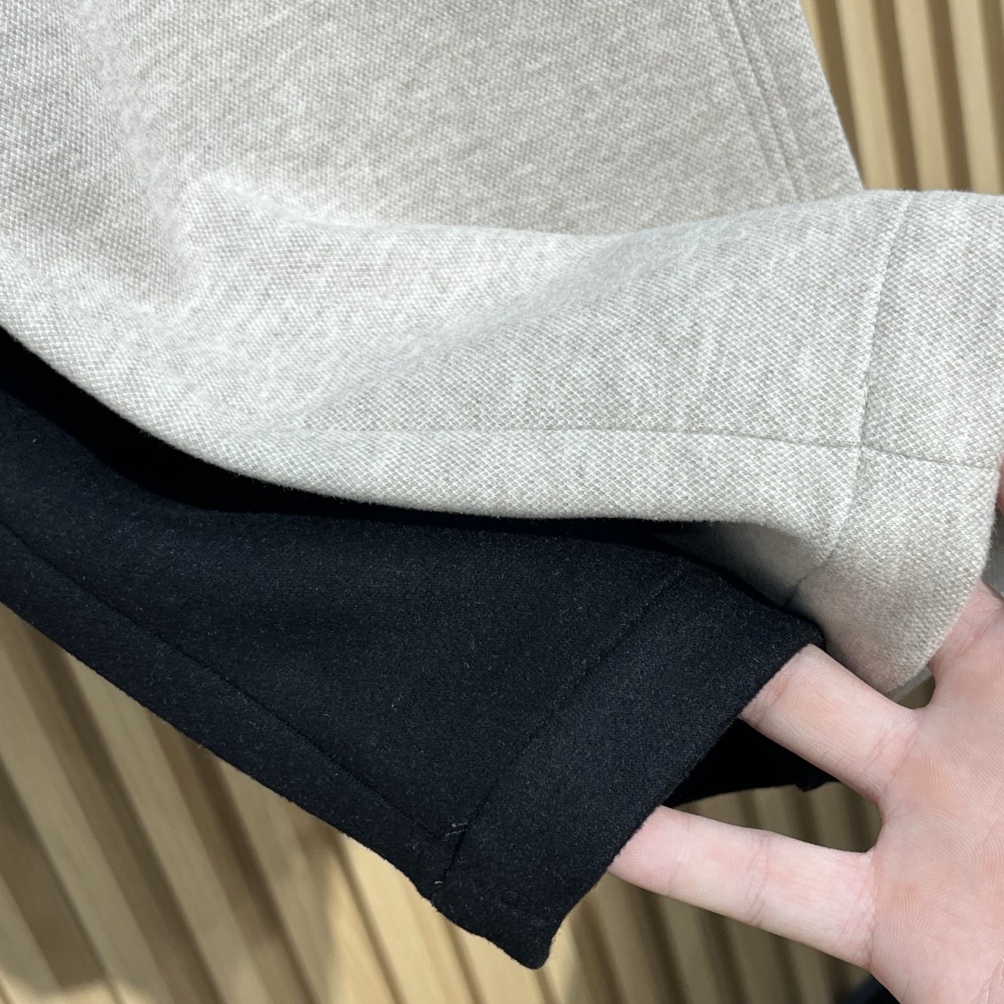 裤子挂拍图尺码：48-5648 腰围76臀围108裤长105裤脚1850腰围78臀围112裤长106裤脚