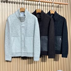 羽绒服 LOE家甄选含13%羊毛花纱纱线提花走线轮廓搭配真皮口袋撞色门襟扣款外套男士经典针织夹克:质感与格调的双重诠释 羽绒服 LOE家甄选含13%羊毛花纱纱线提花走线轮廓搭配真皮口袋撞色门襟扣款外套男士经典针织夹克:质感与格调的双重诠释