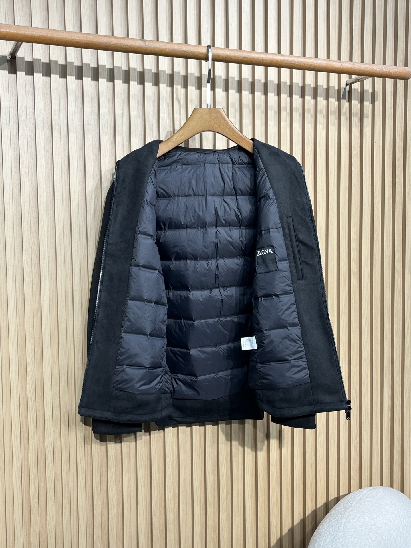 羽绒 25ss秋冬新款出品系列!-杰尼亚男士轻奢高端细绒面绒翻领轻薄羽绒,都市时尚休闲的商务休闲两相宜,