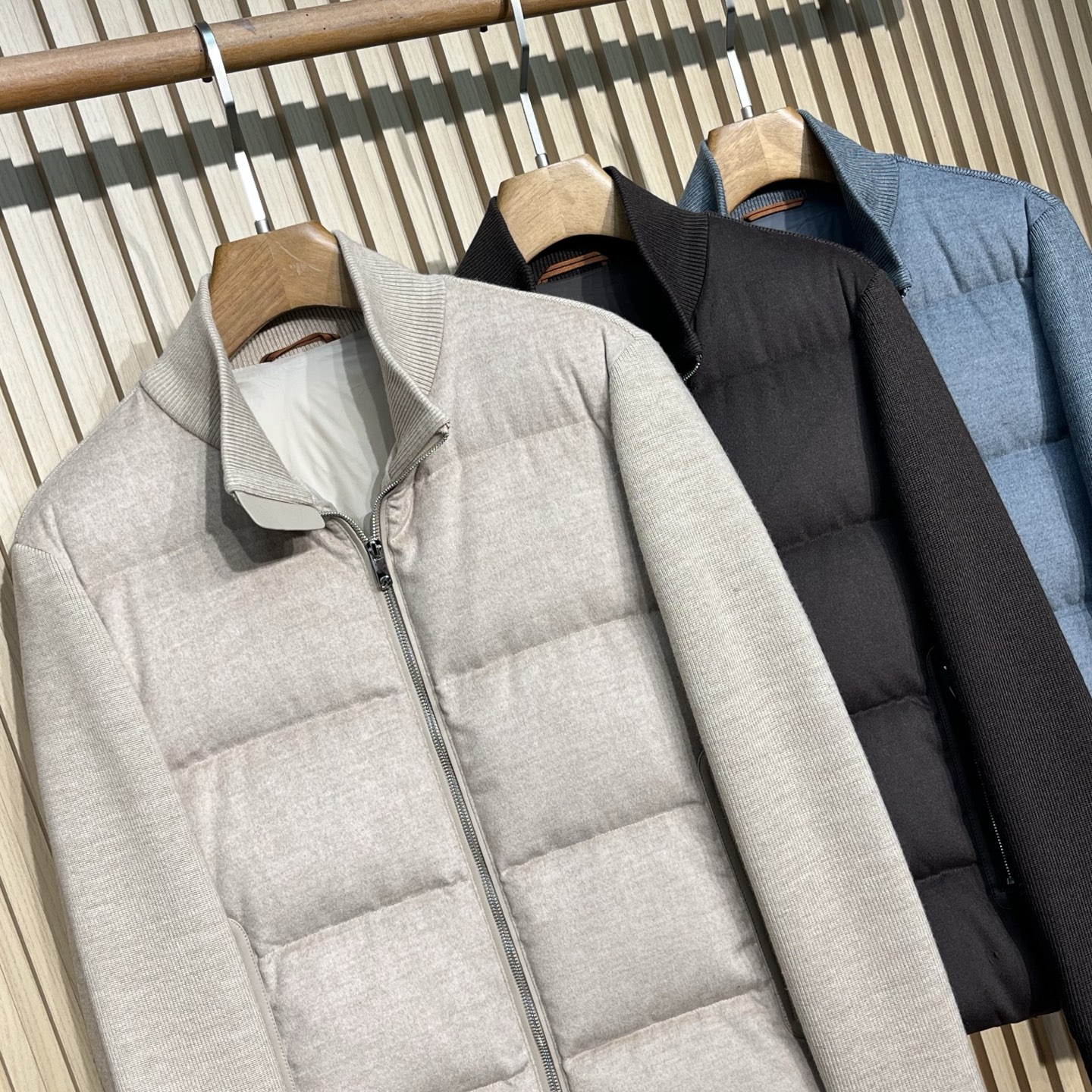 羽绒服 25FW秋冬出品新款！-ZEGN*A男士拼接立领羽绒服，羊羔毛面料，轻奢时尚潮流风格，颜值感满满