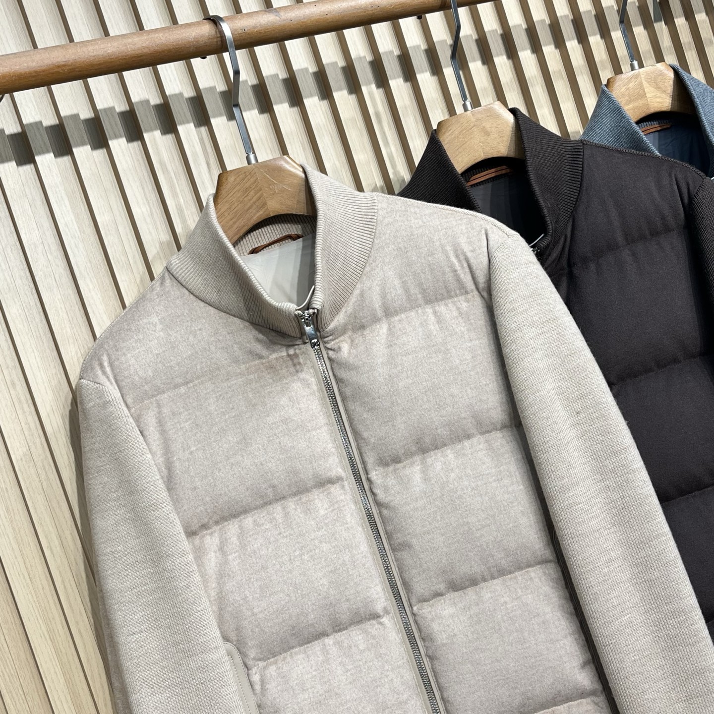 羽绒服 25FW秋冬出品新款！-ZEGN*A男士拼接立领羽绒服，羊羔毛面料，轻奢时尚潮流风格，颜值感满满