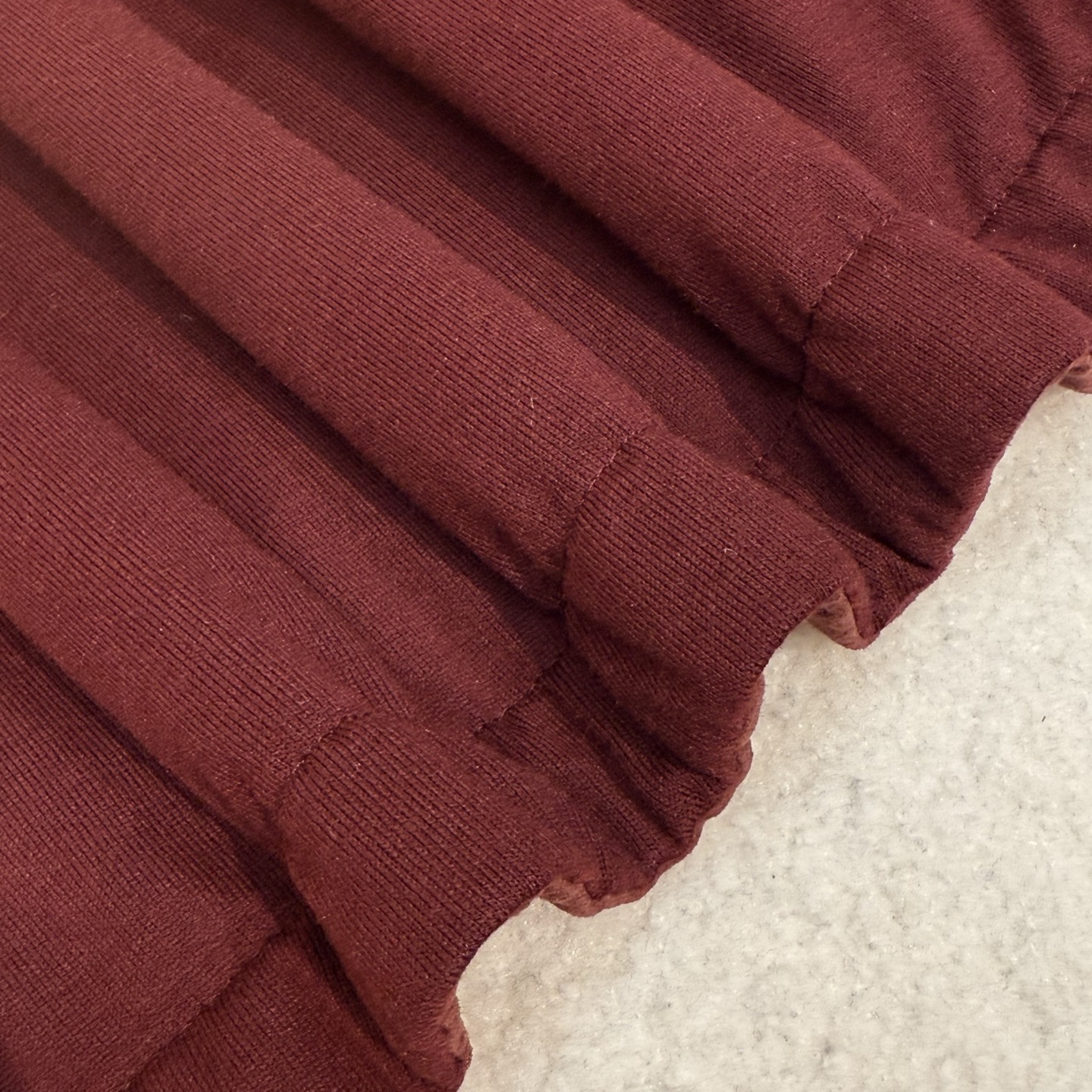 羽绒服 红色双面细节