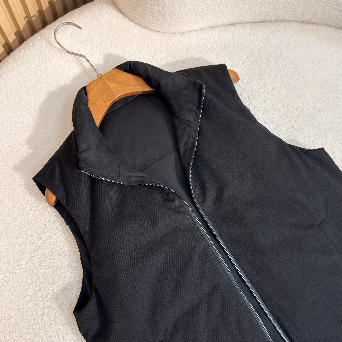 羽绒服 黑色细节