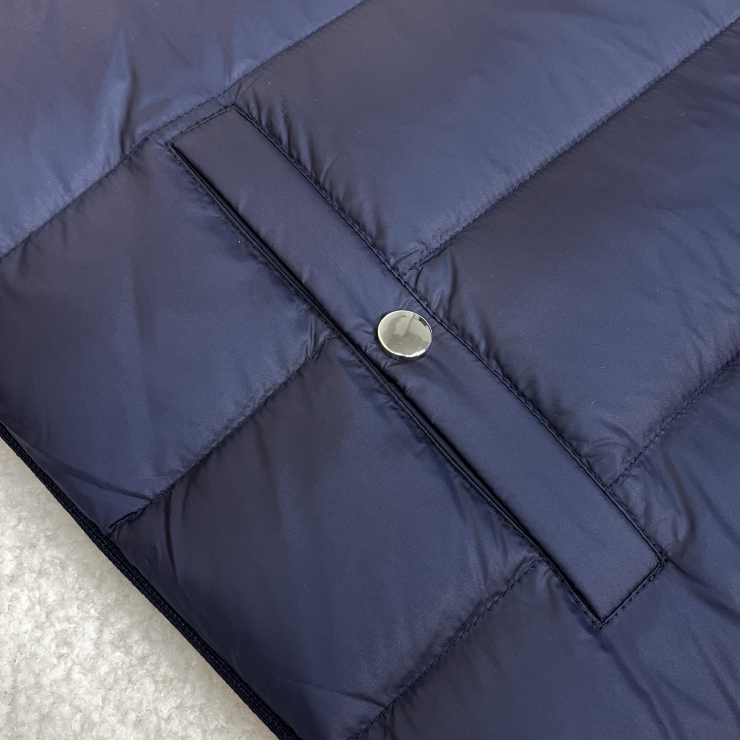 羽绒服 蓝色细节