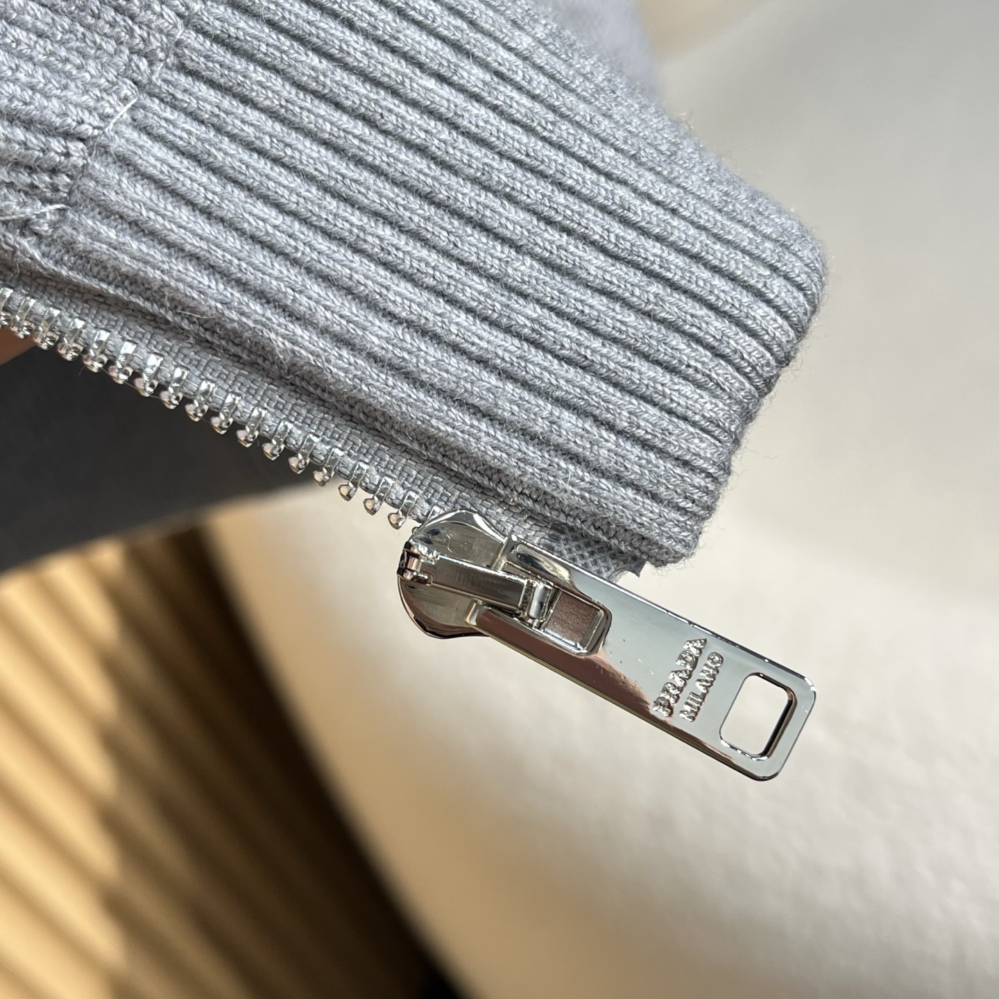 羽绒服 普拉达 25秋冬男士时尚针织羽绒服 轻奢时尚休闲风格，轻盈保暖柔软！低调系列时尚百搭，就是有型！