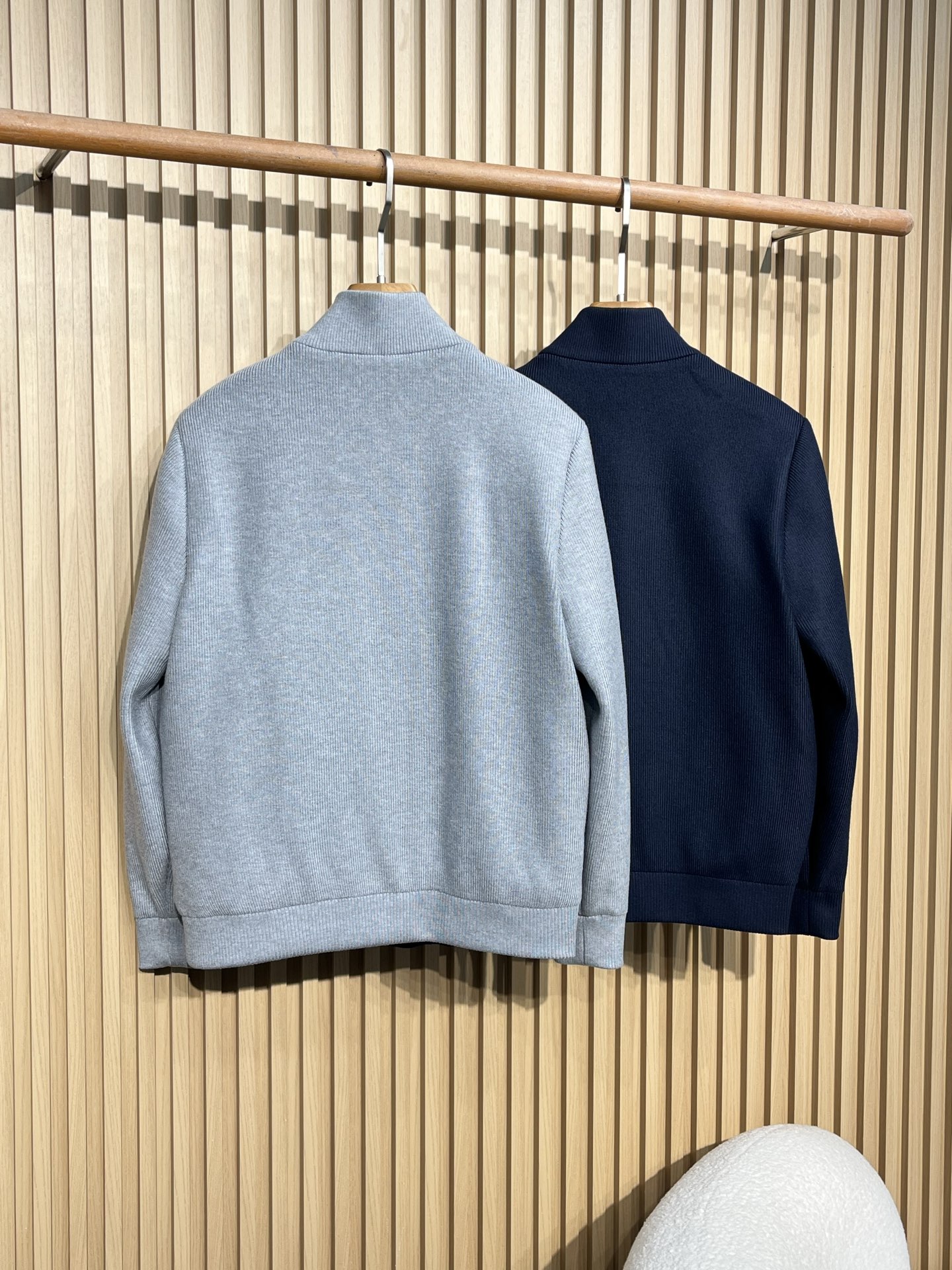 羽绒服 普拉达 25秋冬男士时尚针织羽绒服 轻奢时尚休闲风格，轻盈保暖柔软！低调系列时尚百搭，就是有型！