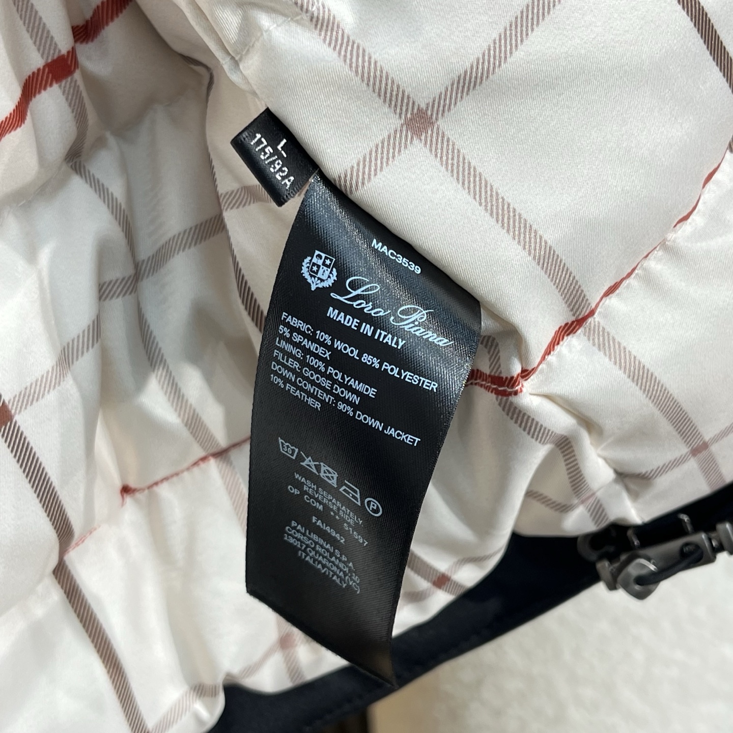 羽绒服 秋冬出品新款！lP🆕老钱风经典时尚男士连帽羽绒服，时髦奢华，今年最新流行的款式，方便轻盈保暖柔软