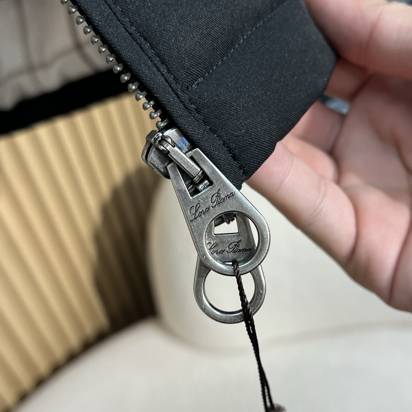 羽绒服 秋冬出品新款！lP🆕老钱风经典时尚男士连帽羽绒服，时髦奢华，今年最新流行的款式，方便轻盈保暖柔软