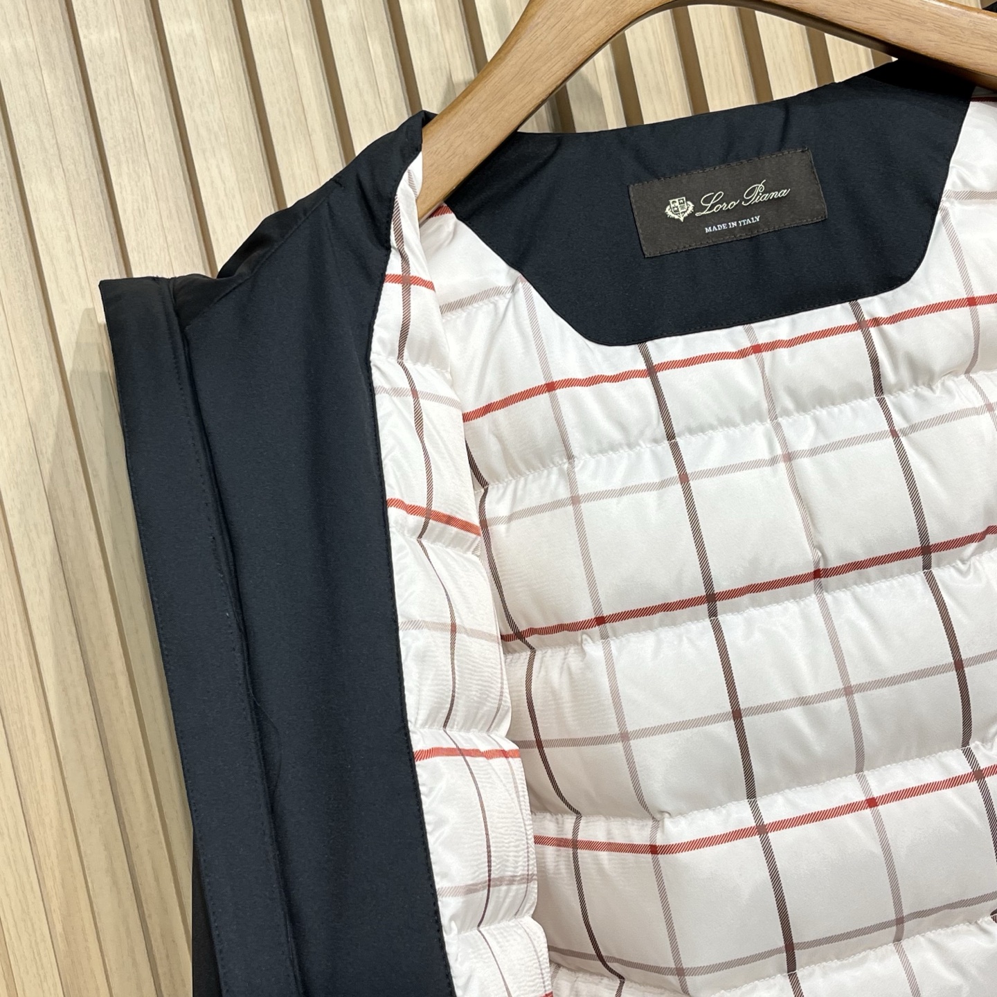 羽绒服 秋冬出品新款！lP🆕老钱风经典时尚男士连帽羽绒服，时髦奢华，今年最新流行的款式，方便轻盈保暖柔软