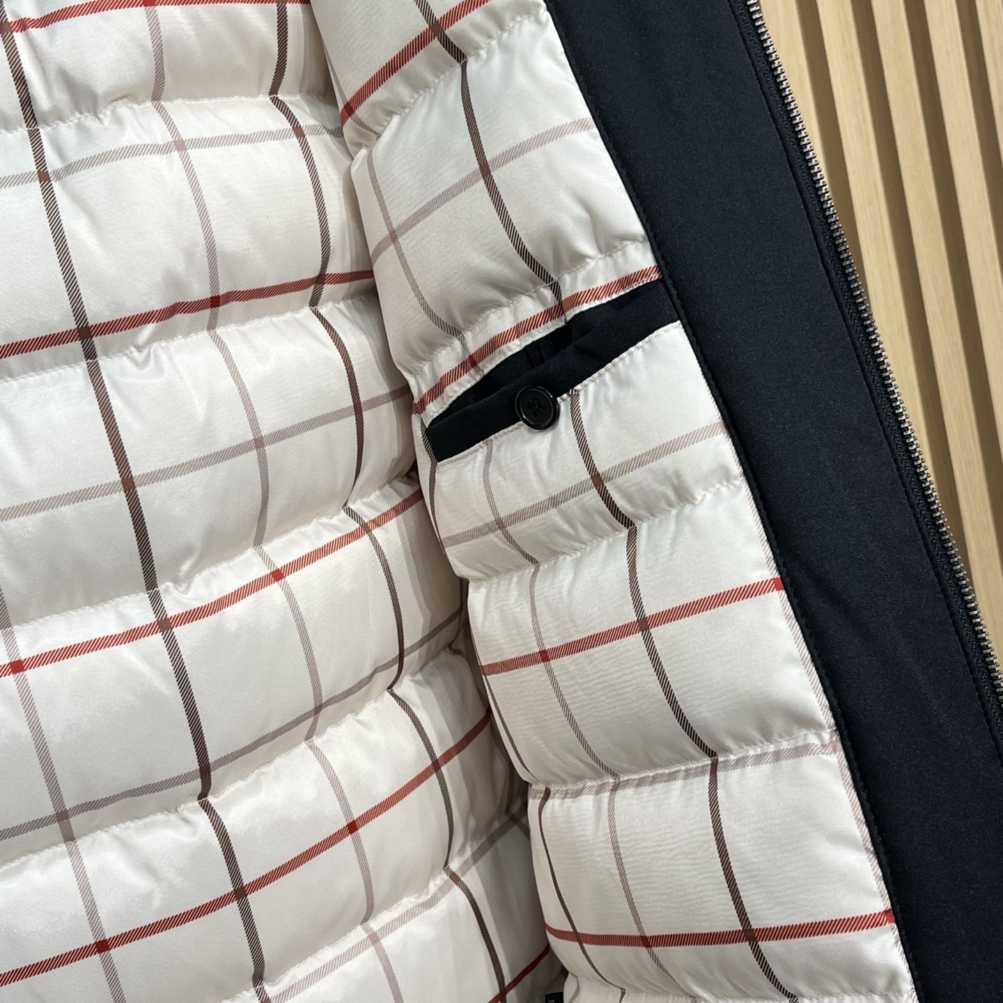 羽绒服 秋冬出品新款！lP🆕老钱风经典时尚男士连帽羽绒服，时髦奢华，今年最新流行的款式，方便轻盈保暖柔软