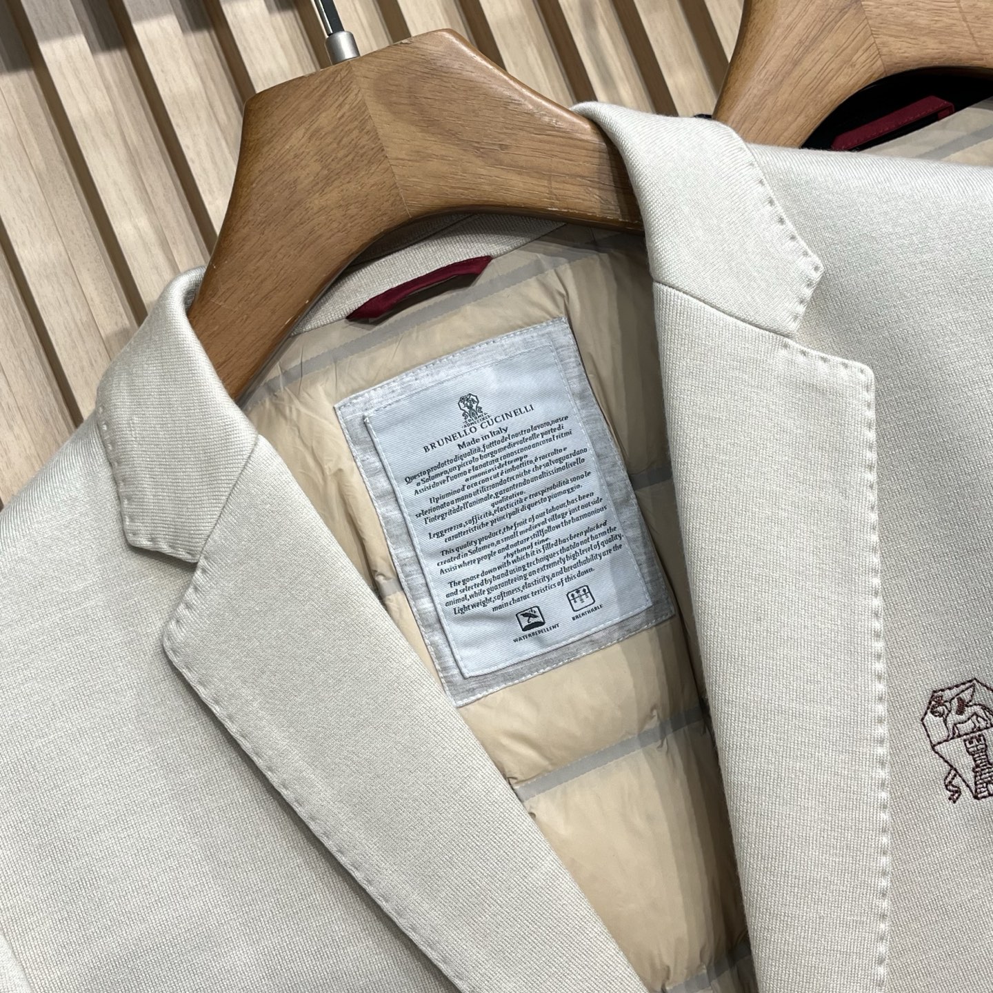 羽绒服 BC25FW秋冬新款进口羊毛混纺翻领羽绒服西服，男士刺绣标徽章商务休闲西装羽绒服外套！贸易公司渠