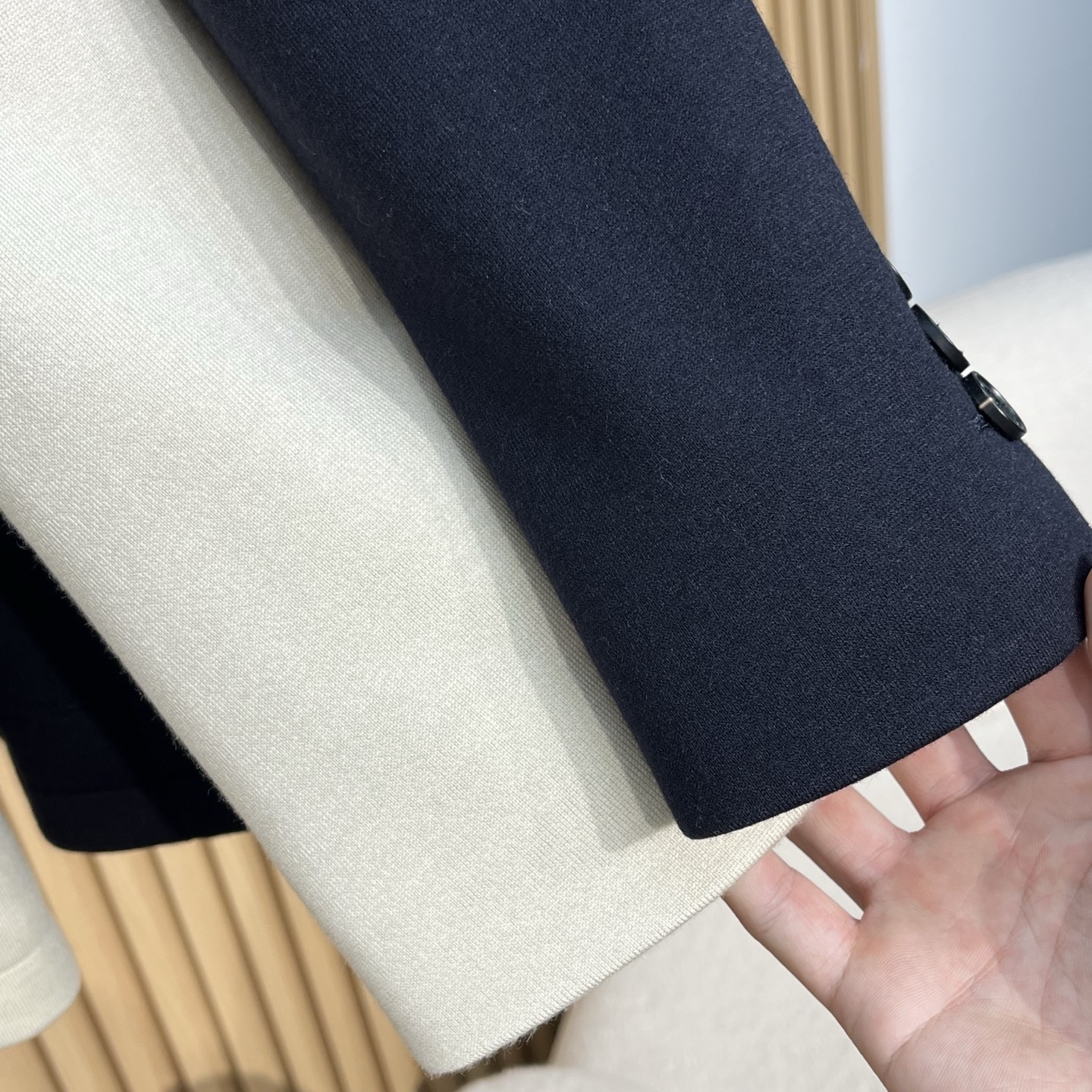 羽绒服 BC25FW秋冬新款进口羊毛混纺翻领羽绒服西服，男士刺绣标徽章商务休闲西装羽绒服外套！贸易公司渠