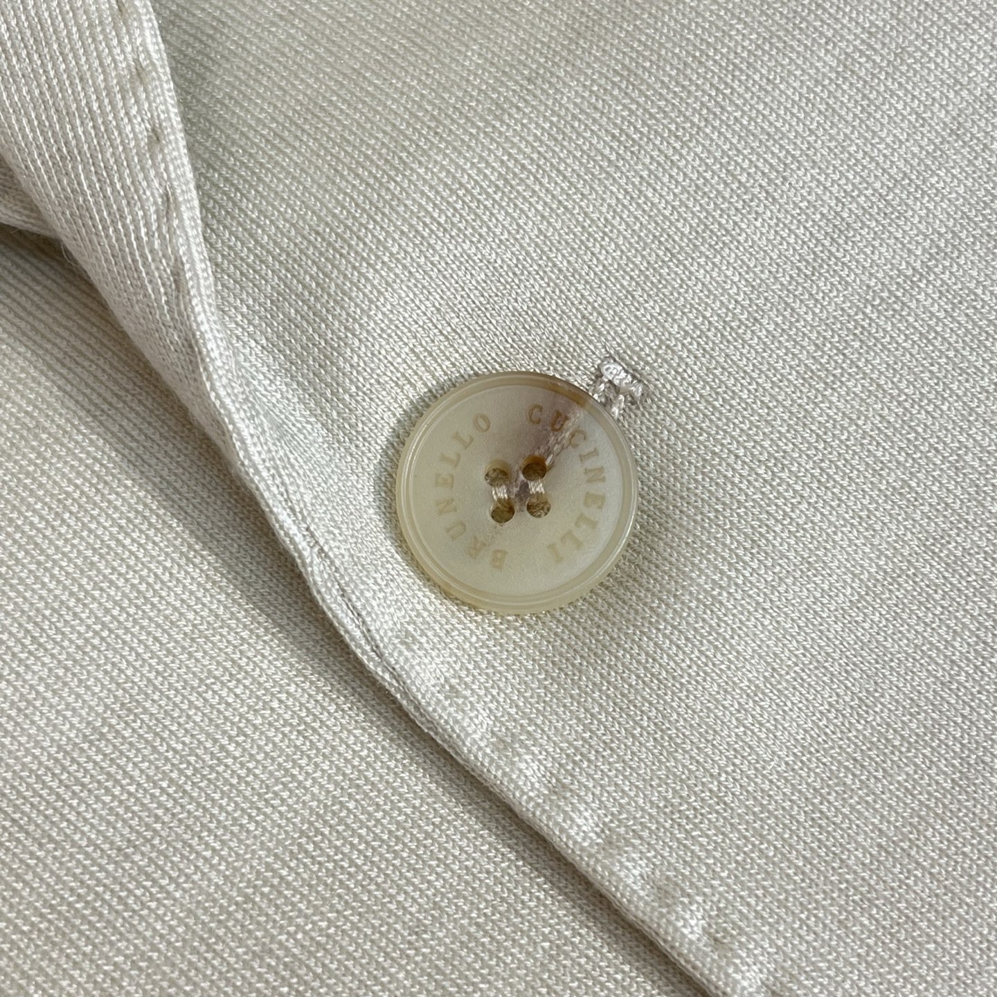 羽绒服 白色细节