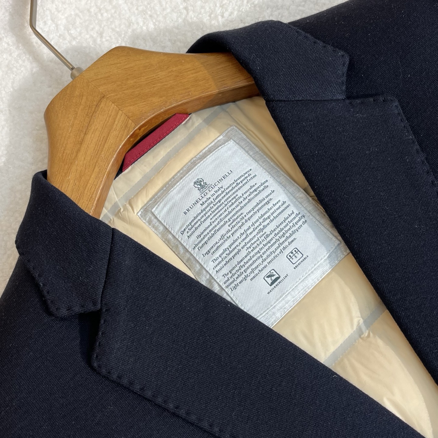 羽绒服 蓝色细节