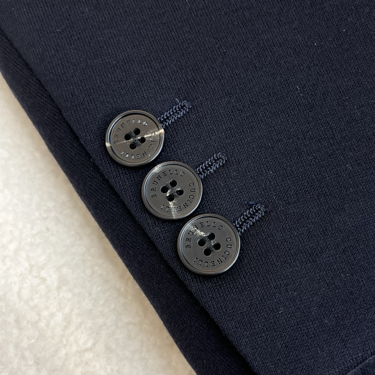 羽绒服 蓝色细节