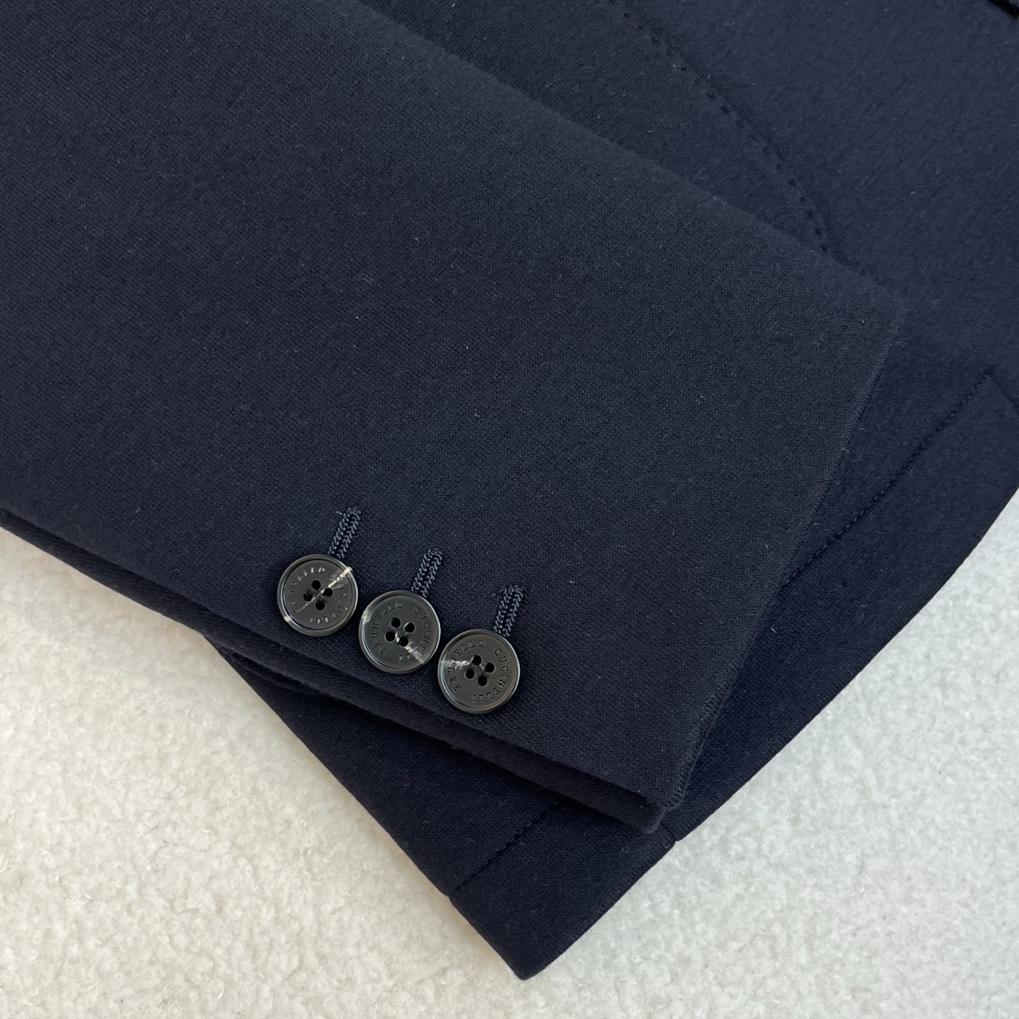 羽绒服 蓝色细节