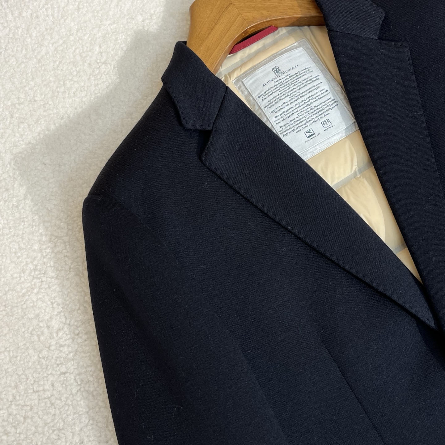 羽绒服 蓝色细节