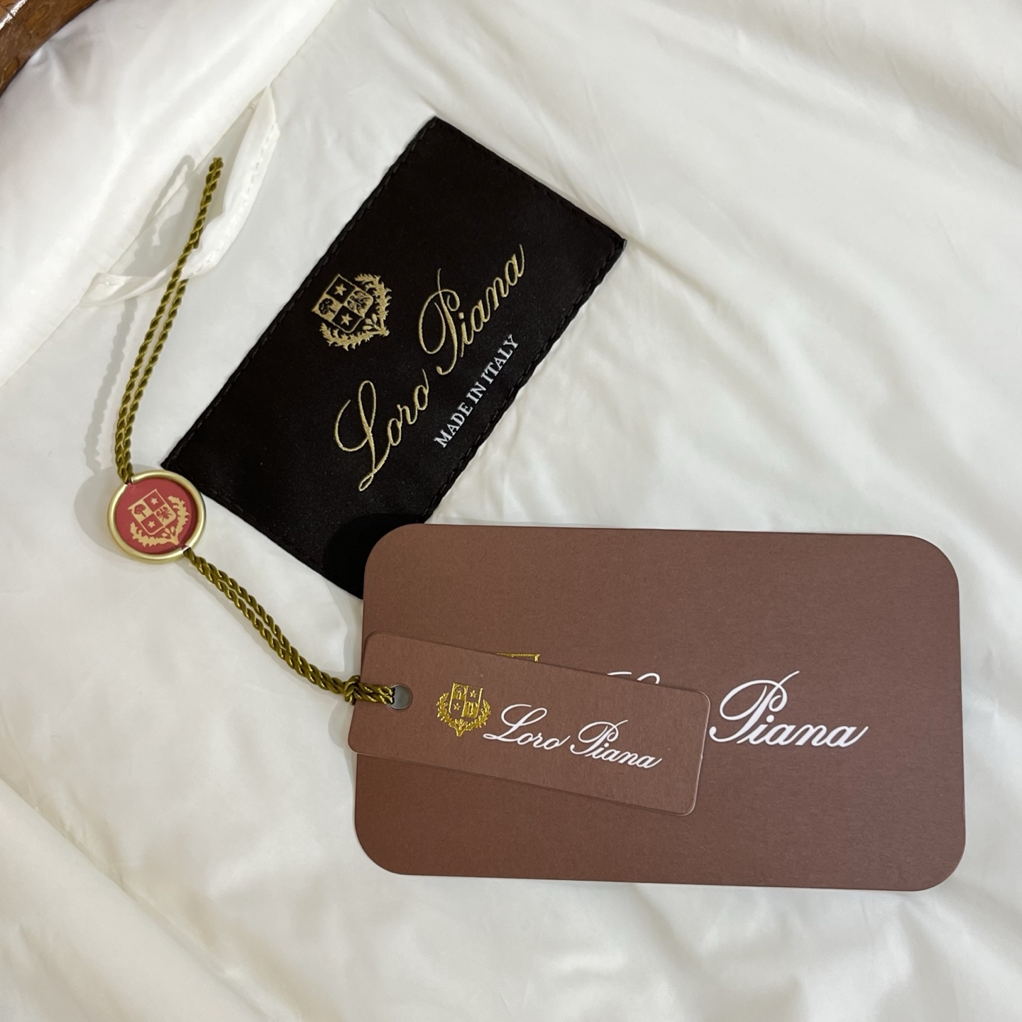 羽绒服 白色细节