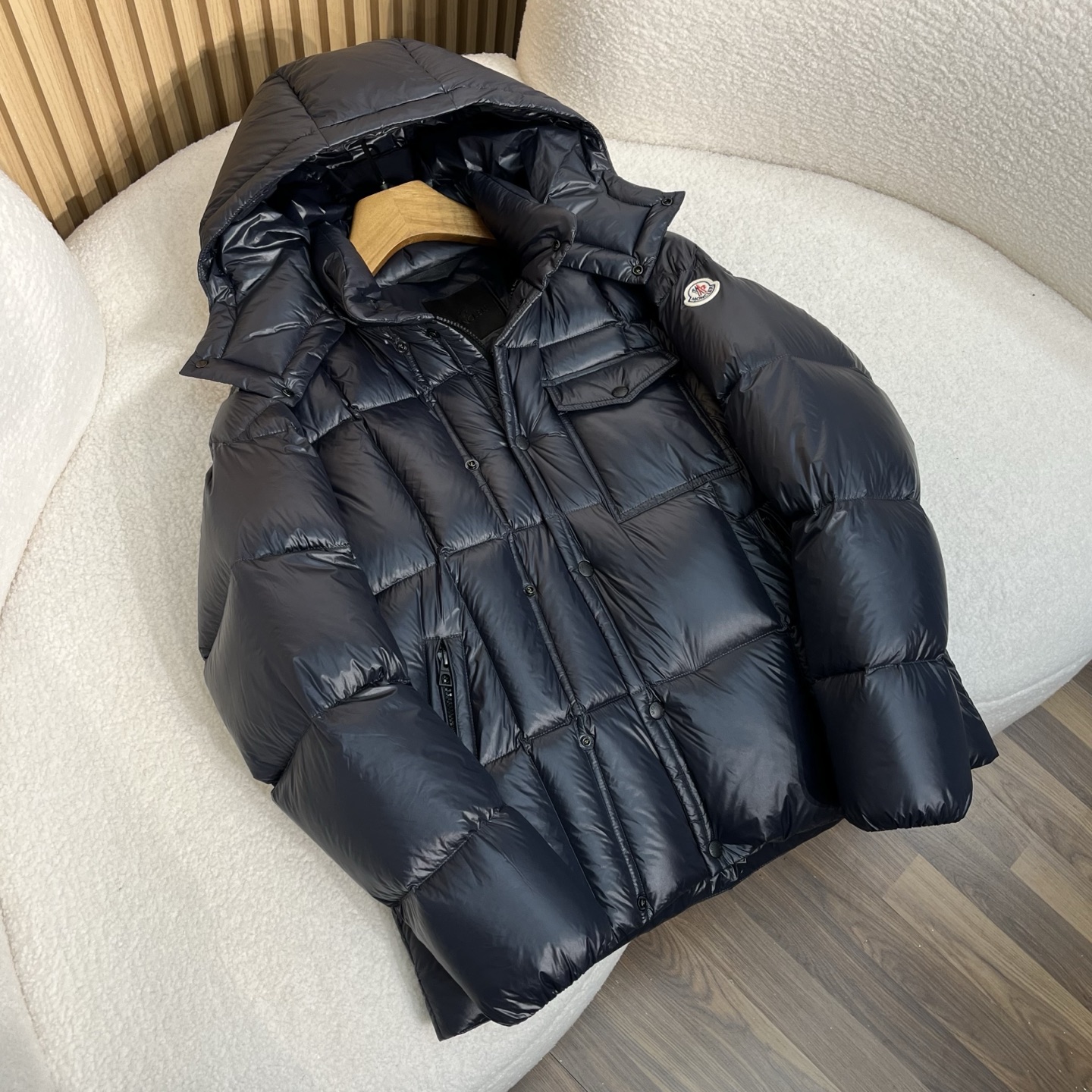 羽绒服 黑色细节