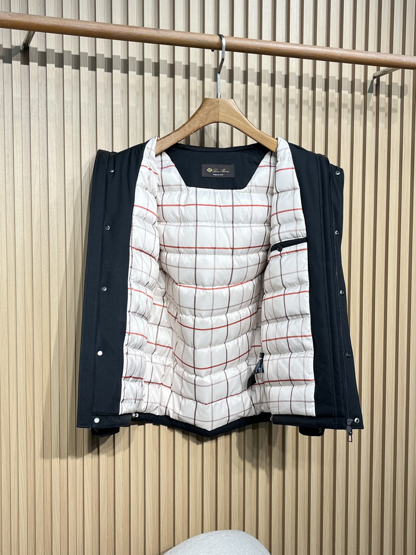 羽绒服 lP🆕休闲款款羽绒服，贸易公司渠道货，25年A/W秋冬新品，高端Loro Piana系列，年度压