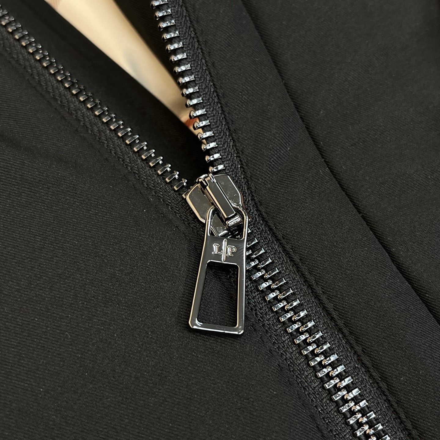 羽绒服 细节实拍