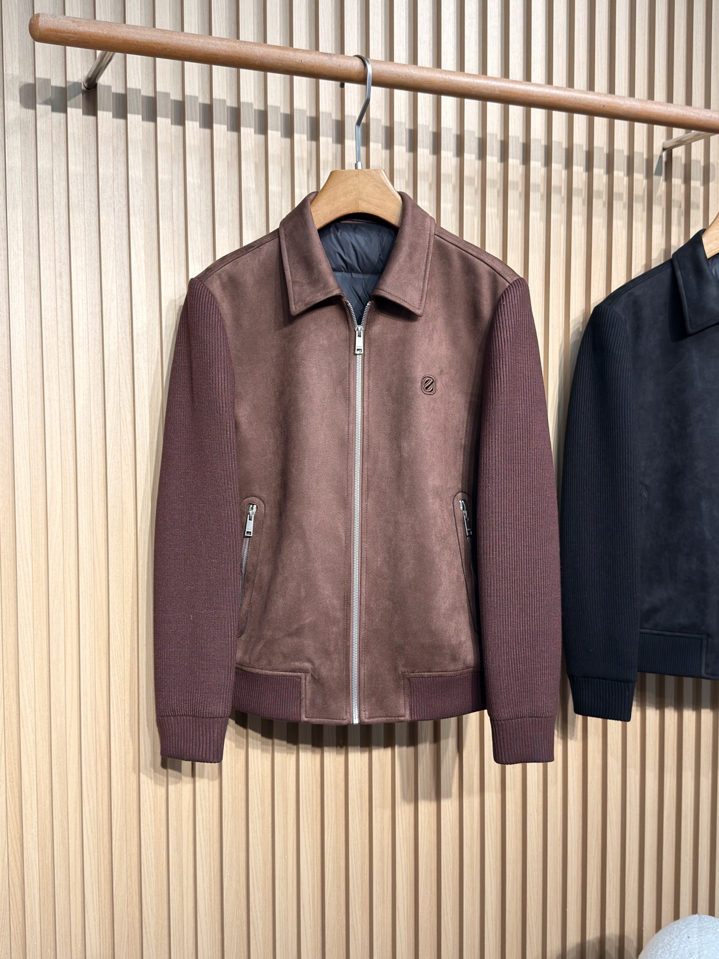 羽绒服 贸易公司洋行货，高级心水之物，ZEGN*麂皮针织拼接系列羽绒服，正面大身采用优质麂皮混纺面料，手