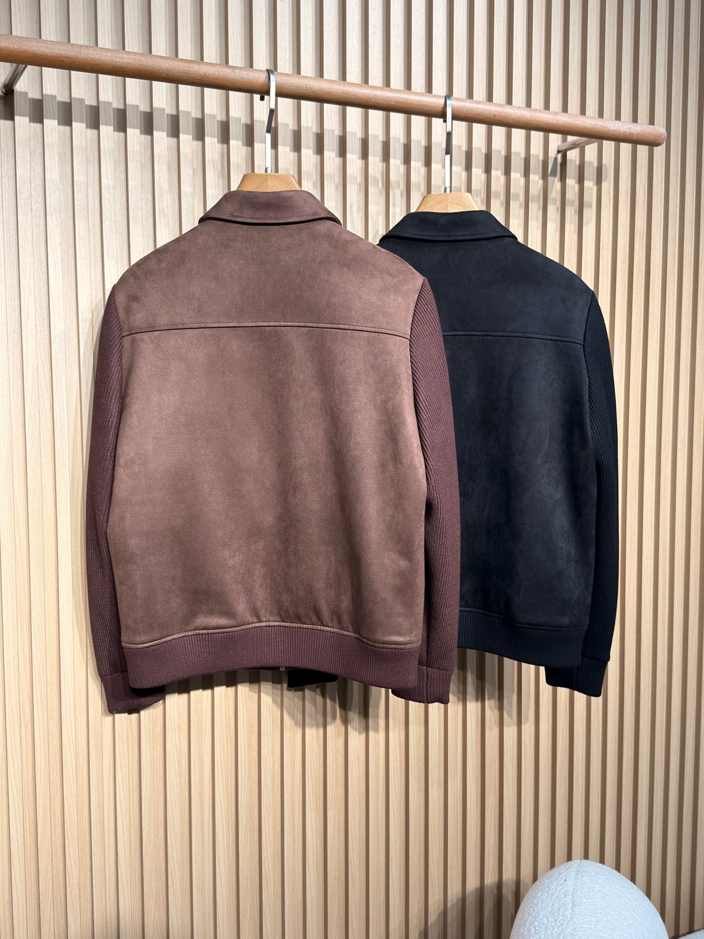 羽绒服 贸易公司洋行货，高级心水之物，ZEGN*麂皮针织拼接系列羽绒服，正面大身采用优质麂皮混纺面料，手