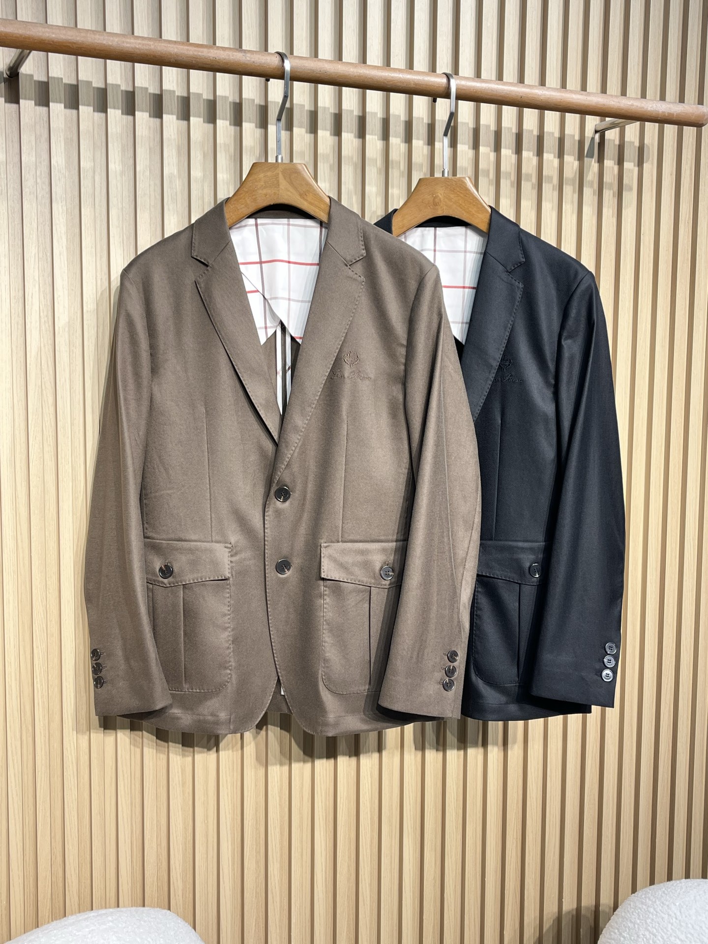 Loro Piana诺悠** 雅#2026 春装新款男士商务休闲西服，采用优质 莱赛尔纤维 亚麻 氨纶混
