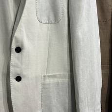 Loro Piana新款系列男士轻奢亚麻绅士西服!都市时尚休闲修身合体的版型两粒扣西服!整件西服清新优雅,男士奢潮穿搭, Loro Piana新款系列男士轻奢亚麻绅士西服!都市时尚休闲修身合体的版型两粒扣西服!整件西服清新优雅,男士奢潮穿搭,
