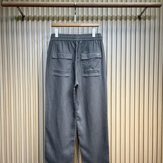 🔥🔥🔥 Loro Piana 独家新款 2026早春新款新品 亚麻长裤休闲商务小直筒休闲西裤,专柜主推款 🔥🔥🔥 Loro Piana 独家新款 2026早春新款新品 亚麻长裤休闲商务小直筒休闲西裤,专柜主推款