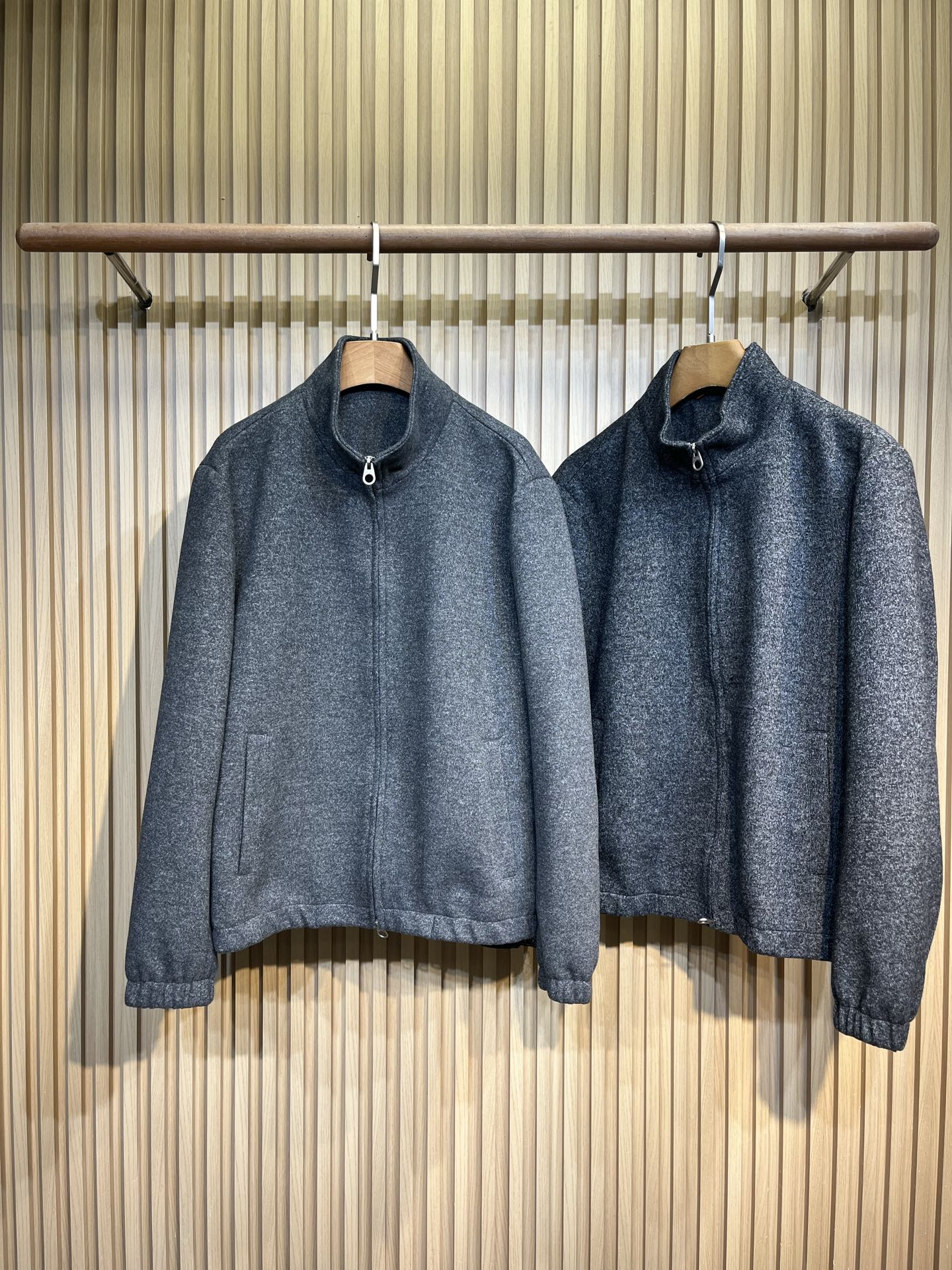 上衣挂拍图  尺码：M-XXXL M码 肩宽47 胸围112 袖长65 衣长68 L码肩宽48 胸围116 袖长66 衣