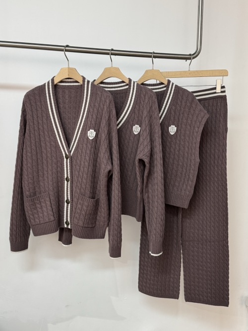 Brunello Cucinelli Women's Brown Cashmere Blend Knitwear Set, New 2024 Collection 1 Brunello Cucinelli Women's Brown Cashmere Blend Knitwear Set, New 2024 Collection