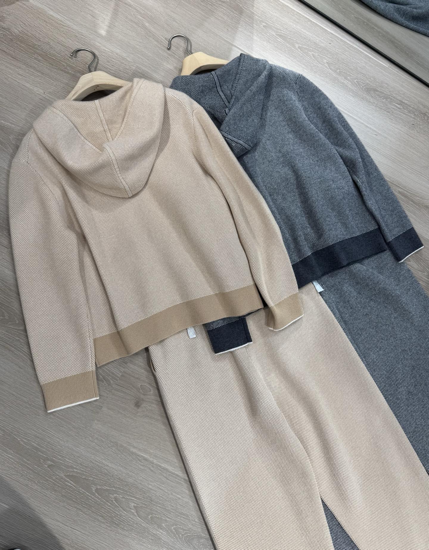 Loro Piana Women's Cashmere Hoodie and Pants Set - Beige and Gray 4 i1753795275113 5356 0 3