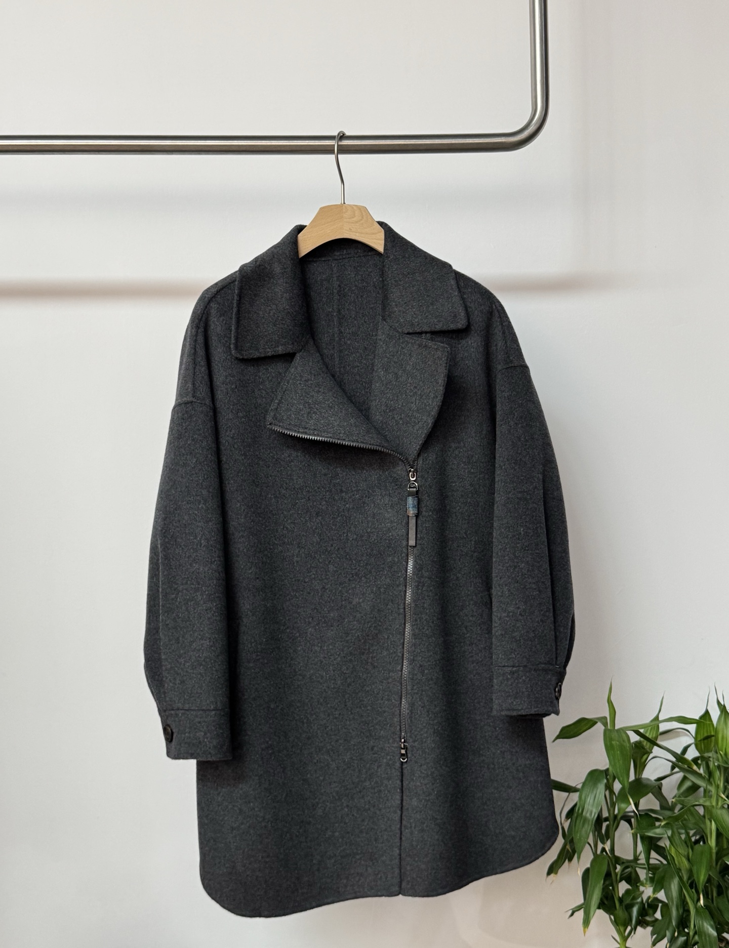 Elegant Women's Double-Faced Wool Cashmere Coat with Asymmetrical Zipper 2 i1756096190978 3254 0 2