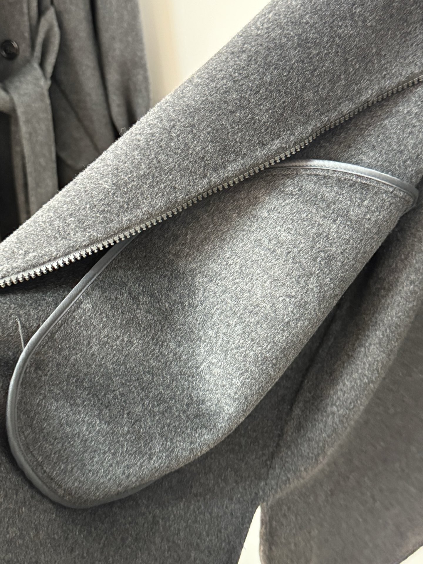 Elegant Women's Double-Faced Wool Cashmere Coat with Asymmetrical Zipper 10 i1756096196923 677 0 6