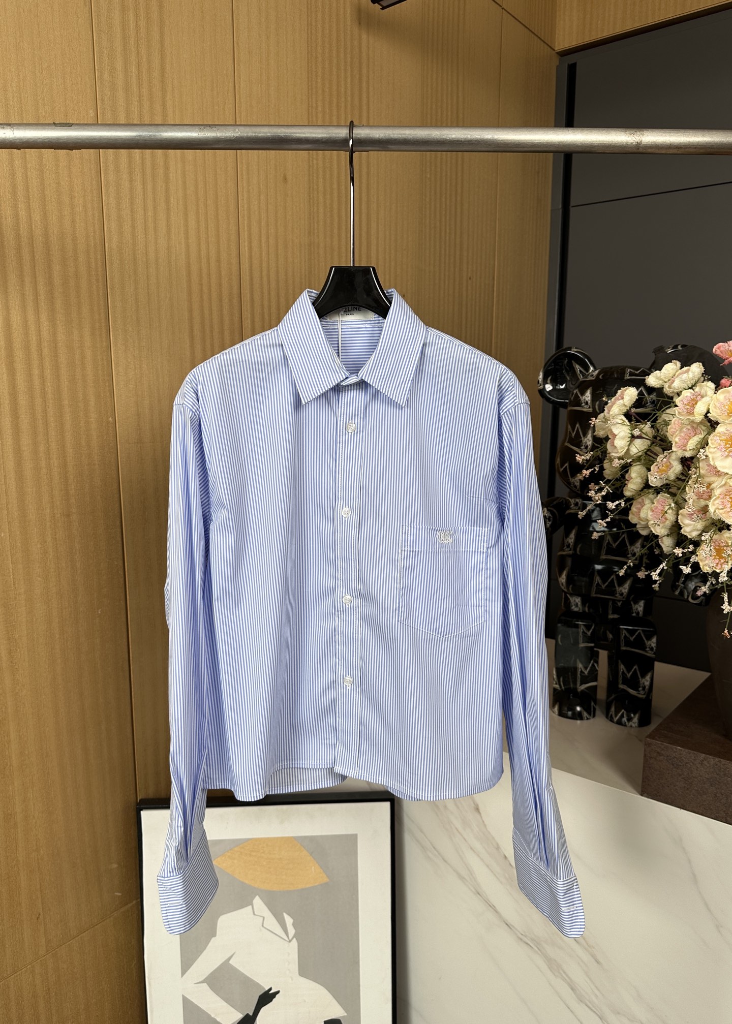 NO:325043,Celine Spring and summer new style embroidered logo pinstripe short shirt, striped fabric splicing, custom logo fritillar buttons, with a slight gloss, casual style SML, celine,shirts,alexander wang19860909Celine 春夏新款 刺绣logo细条纹短款衬衫、条纹面料的拼接、点缀定制logo贝母纽扣、带有轻微光泽感、休闲版型 码数SML,,celine,shirts,alexander wang,Women's clothing