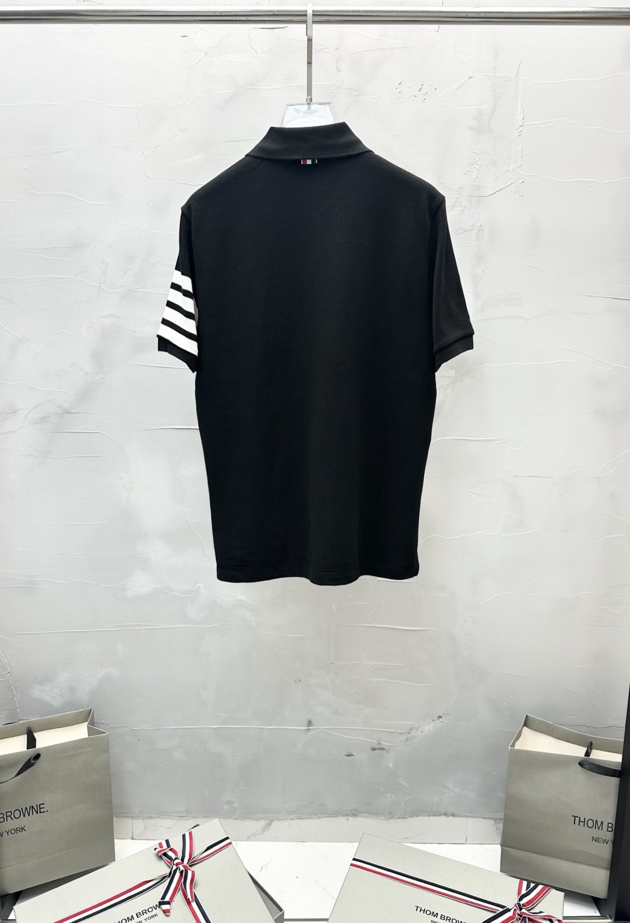 톰브라운 남성 반팔 130419 Thom Browne T Shirt 썸네일 이미지