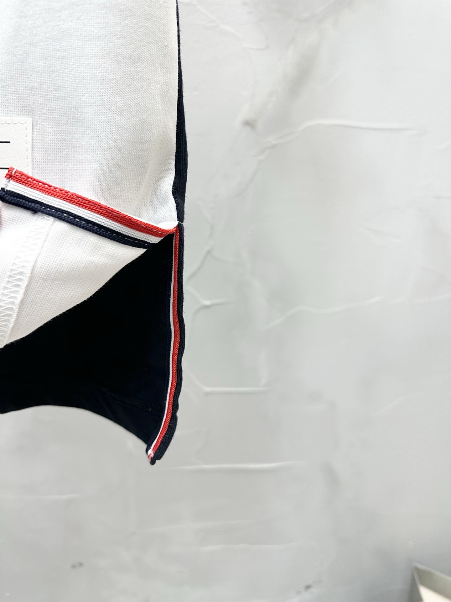 톰브라운 남성 반팔 130420 Thom Browne T Shirt 썸네일 이미지