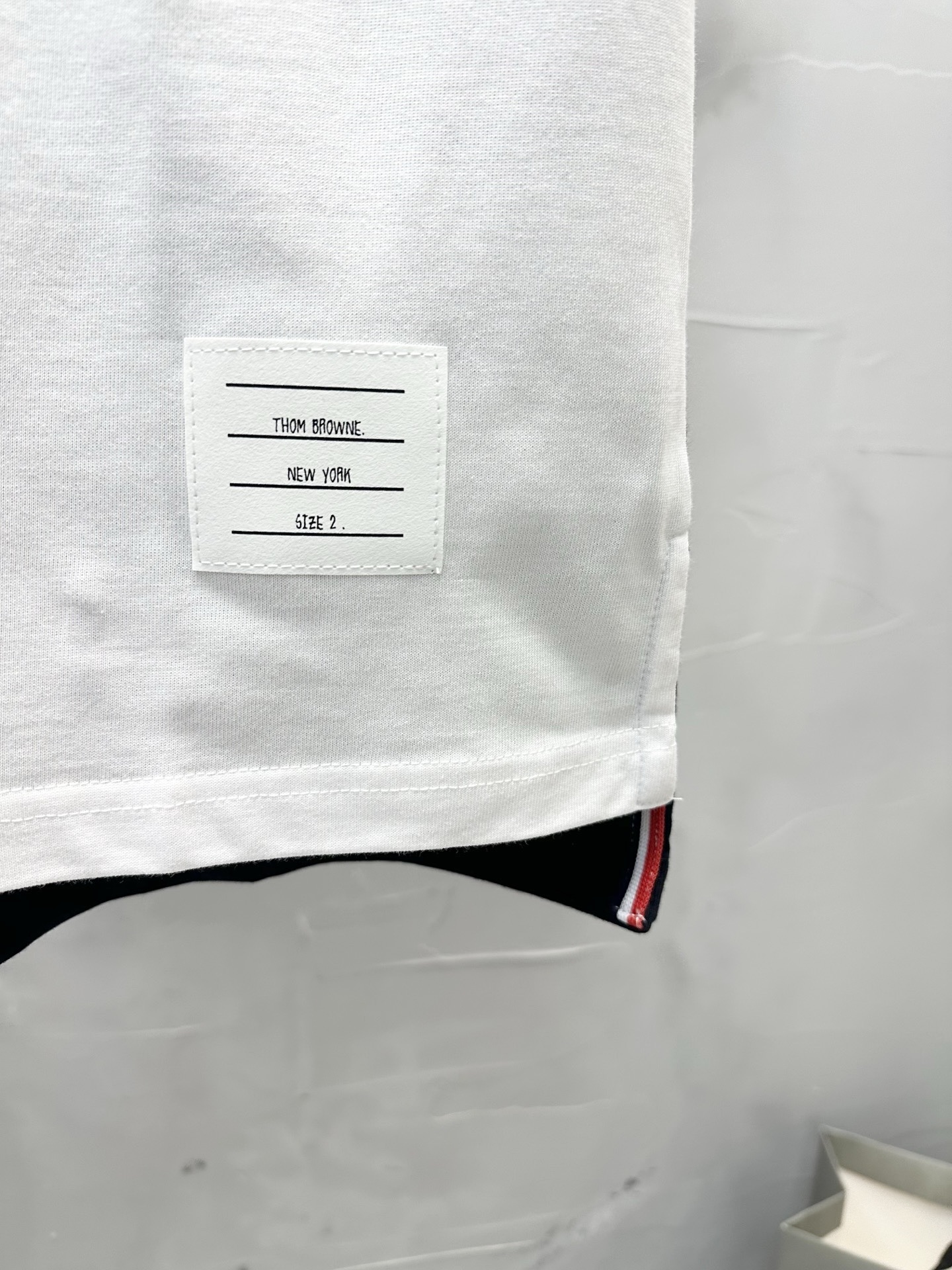 톰브라운 남성 반팔 130420 Thom Browne T Shirt 썸네일 이미지