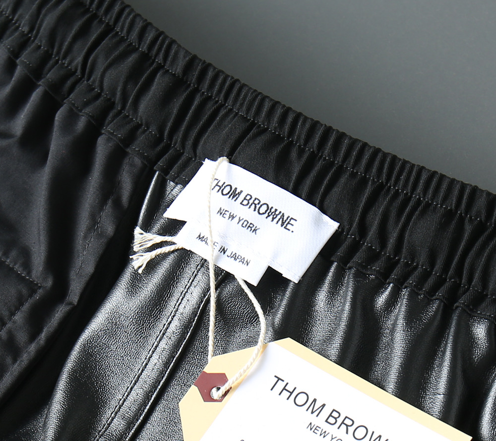 톰브라운 남성 반바지 130309 Thom Browne Shorts 썸네일 이미지