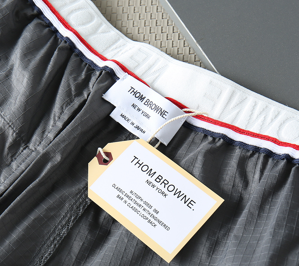 톰브라운 남성 반바지 130354 Thom Browne Shorts 썸네일 이미지