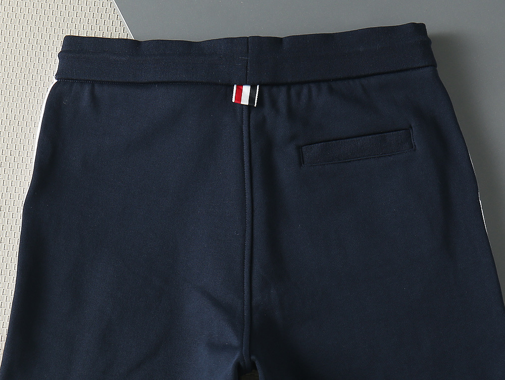 톰브라운 남성 반바지 130390 Thom Browne Shorts 썸네일 이미지