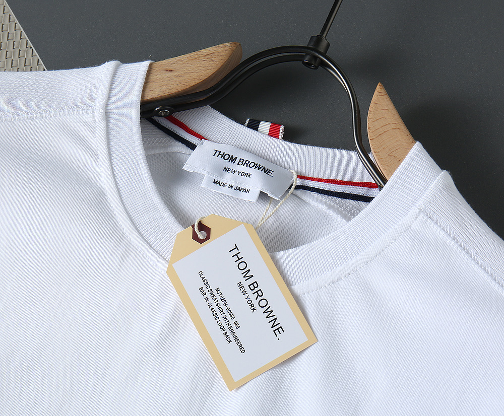 톰브라운 남성 반팔 130371 Thom Browne T Shirt 썸네일 이미지