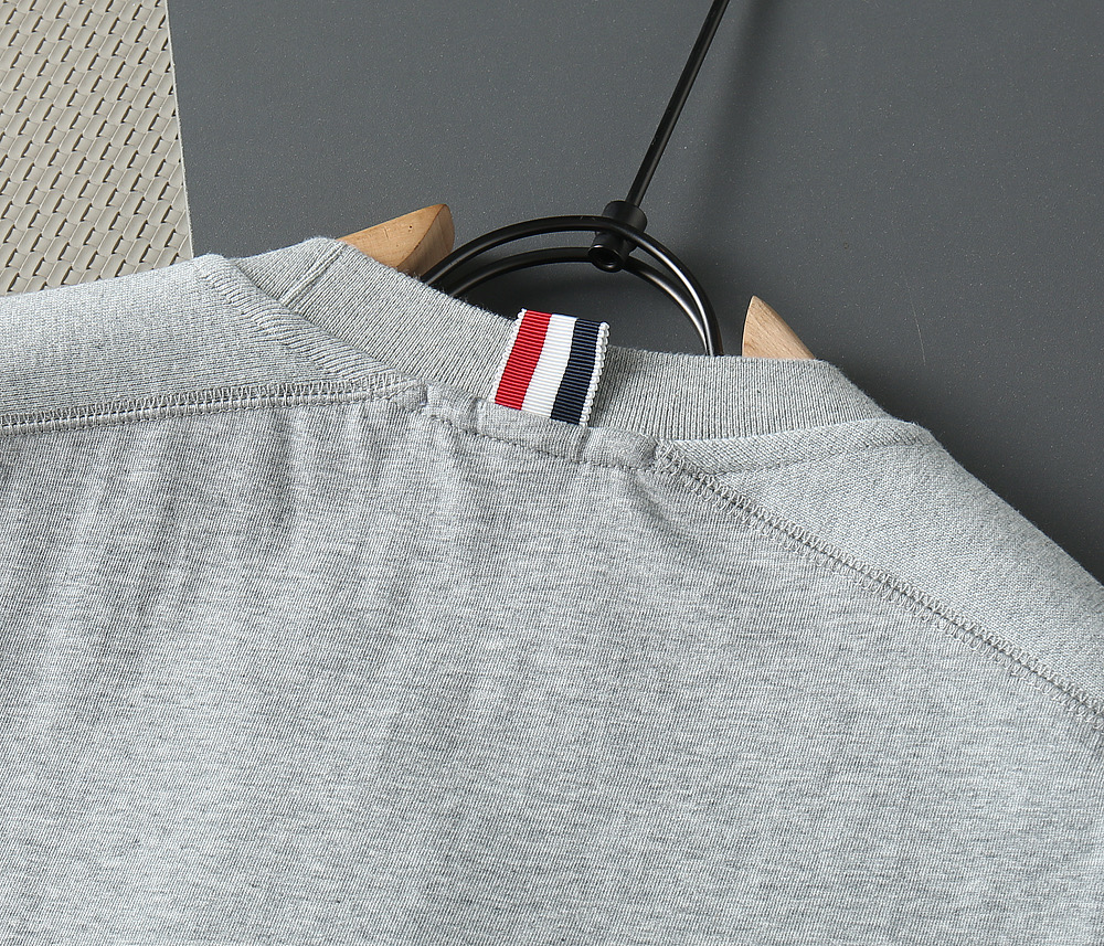 톰브라운 남성 반팔 130370 Thom Browne T Shirt 썸네일 이미지