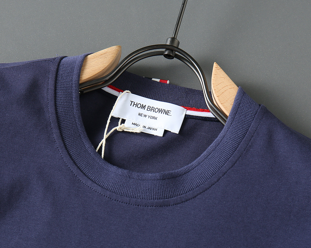 톰브라운 남성 반팔 130337 Thom Browne T Shirt 썸네일 이미지