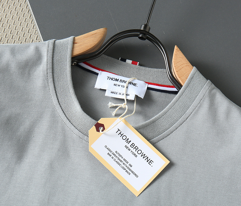 톰브라운 남성 반팔 130342 Thom Browne T Shirt 썸네일 이미지