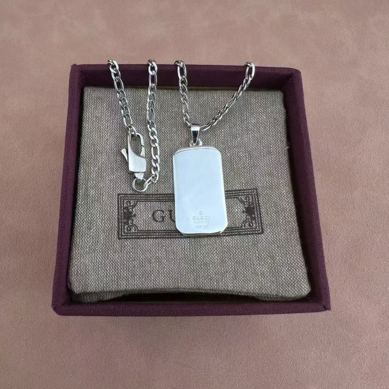 Gucci 蜜蜂項チェーン - サイズ調整可能なデザイン