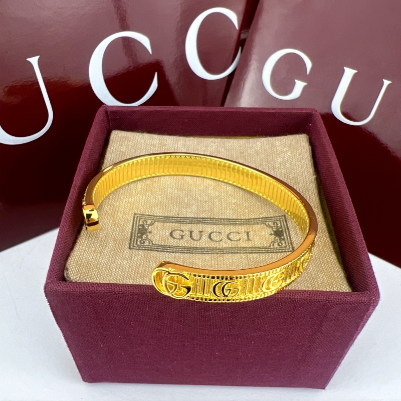 Gucci Jewelry GUCCI gear bracelet — photo 5