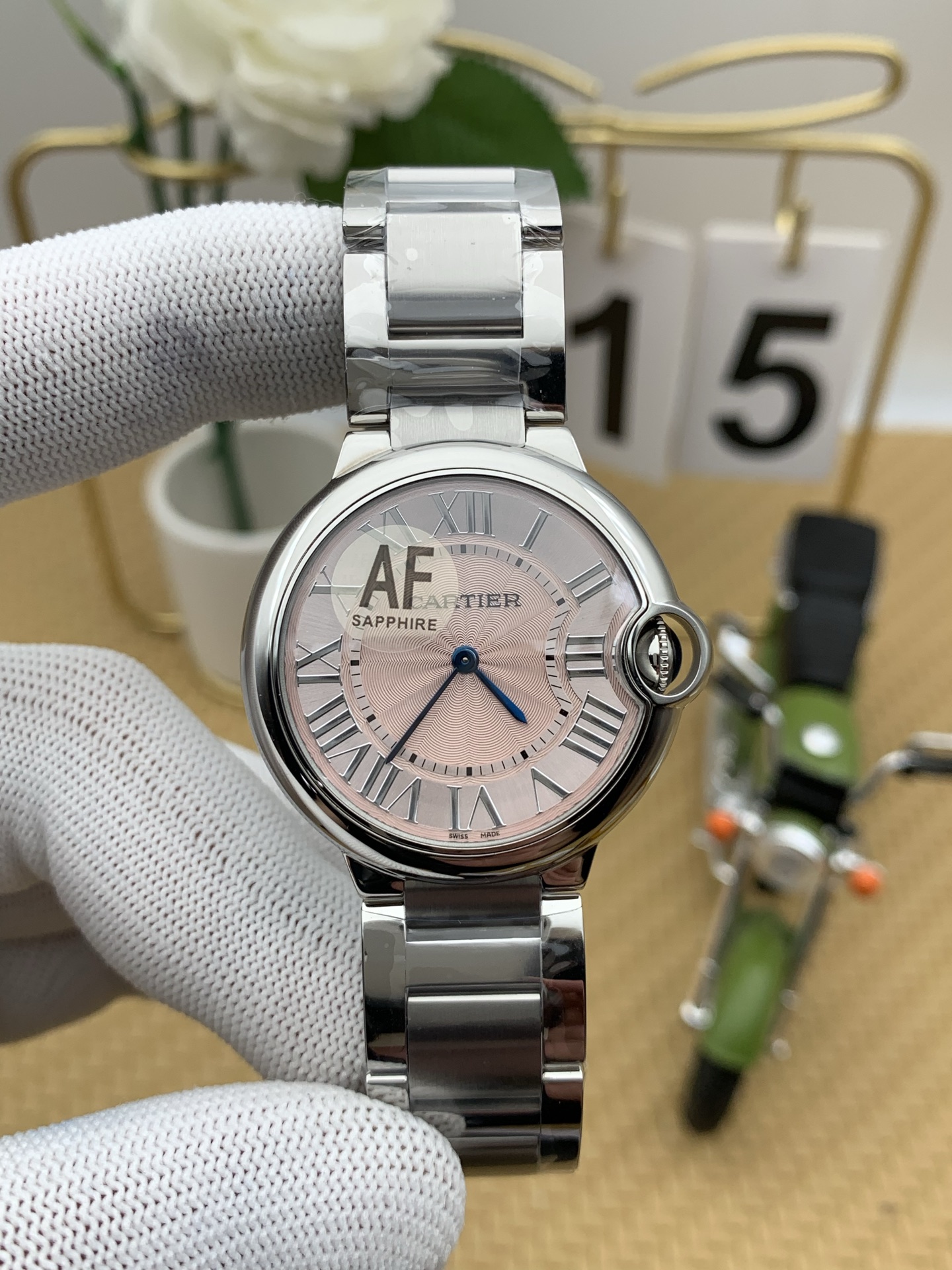 NO:386739,AF 36 pink balloons,19860909AF 36粉气球,,Watch